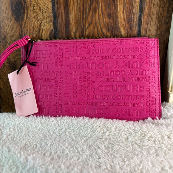 Juicy Couture Wristlet Raspberry Fuchsia Tart & Gold Studs Stamp Cute NWT - Picture 4 of 6